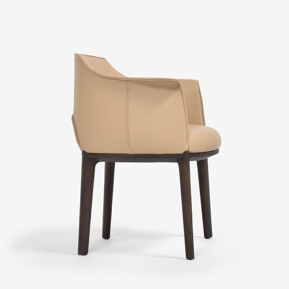 PoltronaFrau（ポルトローナ・フラウ）ダイニングチェア（アーム付き