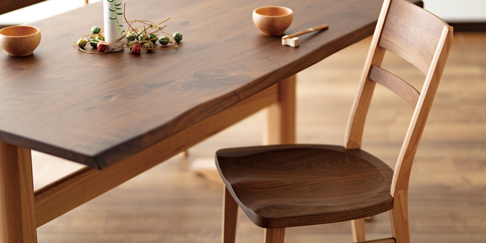 ダイニングチェア「Sign（サイン）DCL-180」ウォールナット材/オーク材