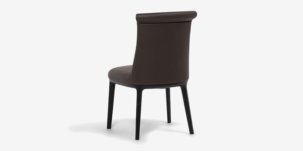 PoltronaFrau（ポルトローナ・フラウ）ダイニングチェア「ディーバ」革