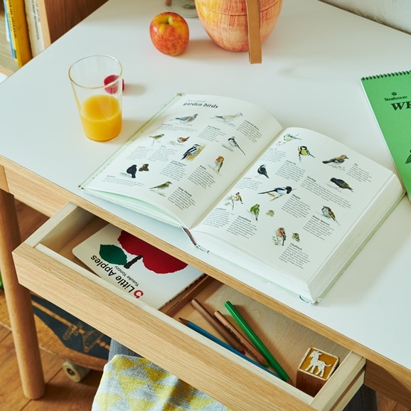 STILT TABLE 1000 White｜ダイニングテーブル｜IDEE SHOP Online