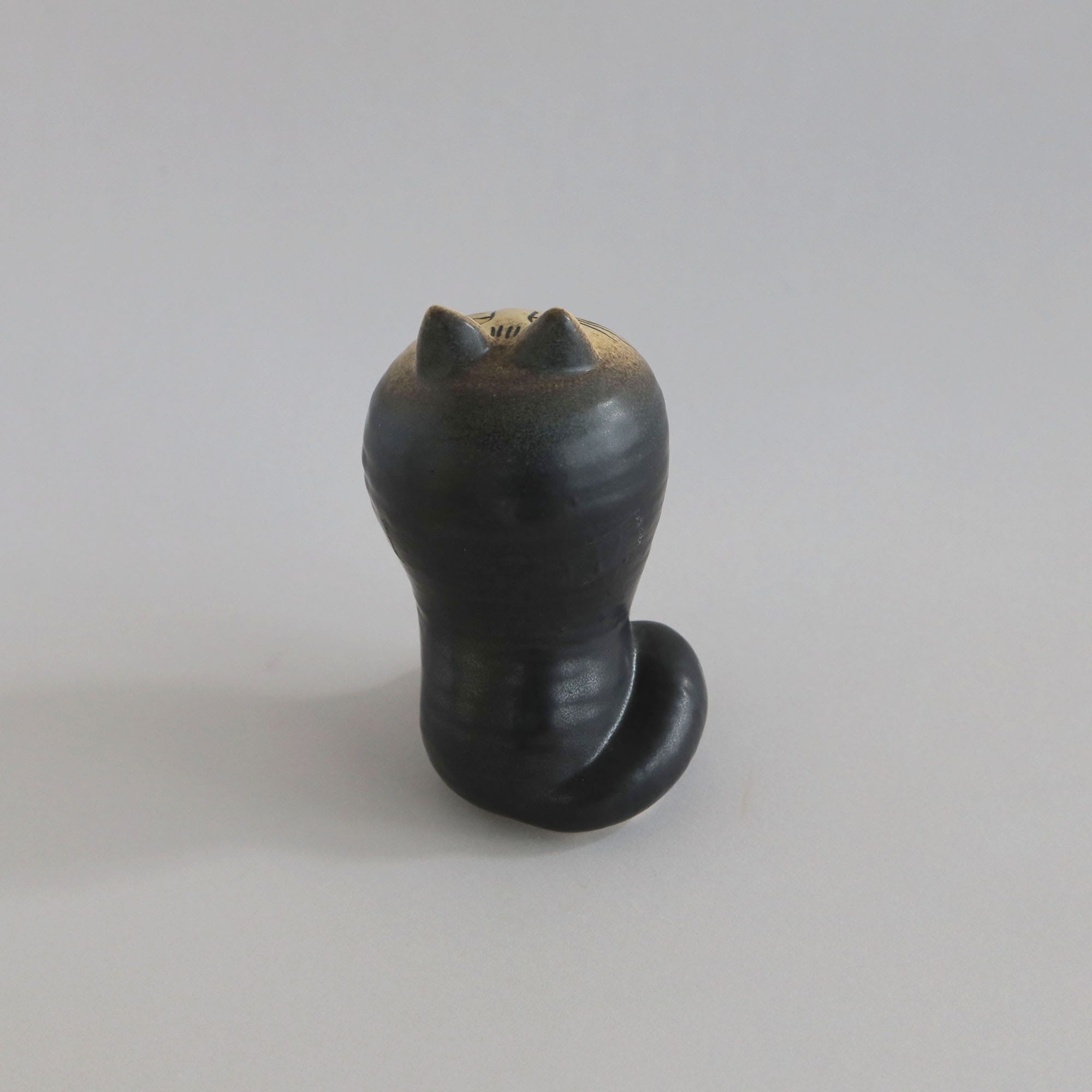 定番品】Lisa Larson Cat MAYA Black｜入荷待ち商品｜IDEE SHOP Online