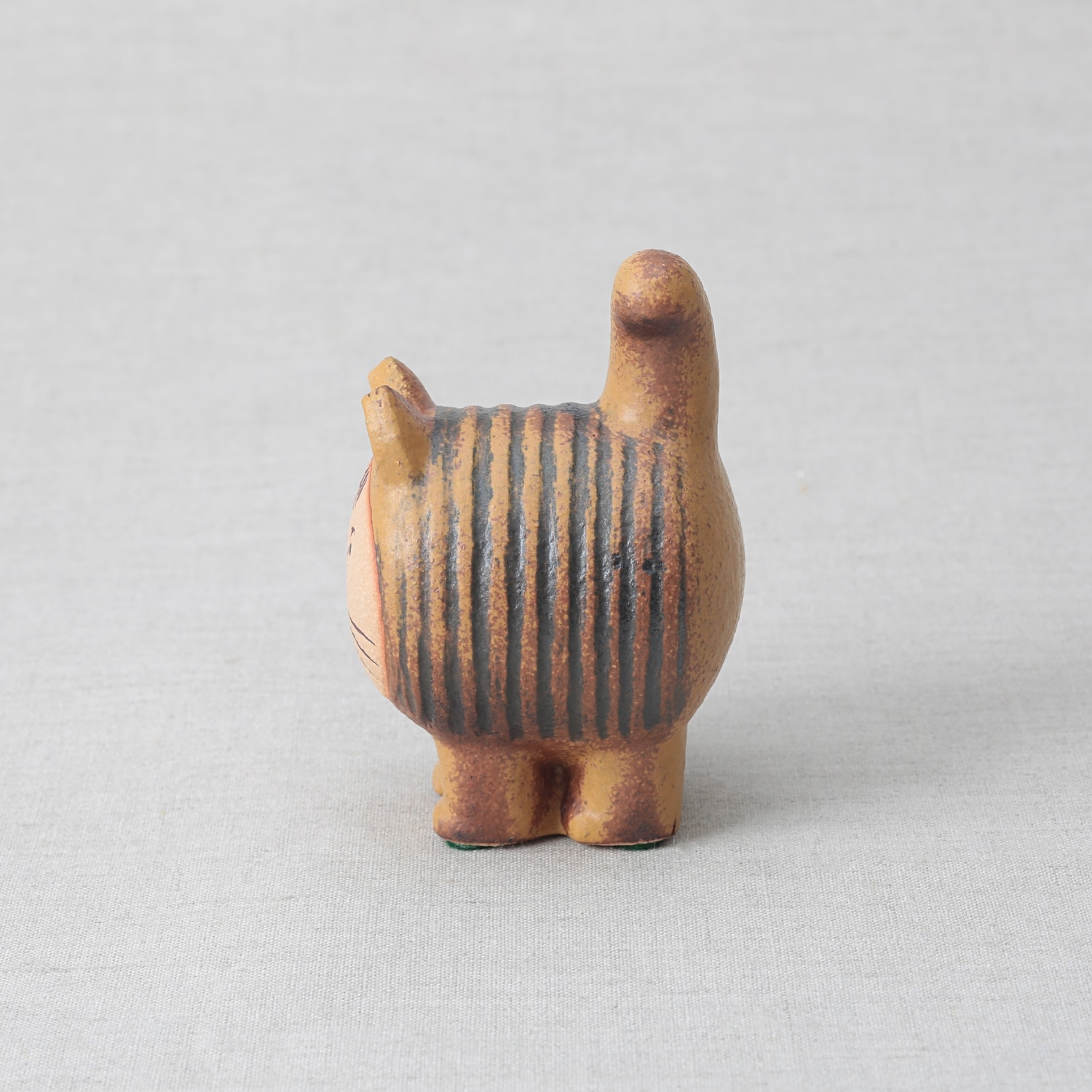 定番品】Lisa Larson Dieci Cat Brown｜これまでに販売した商品｜IDEE