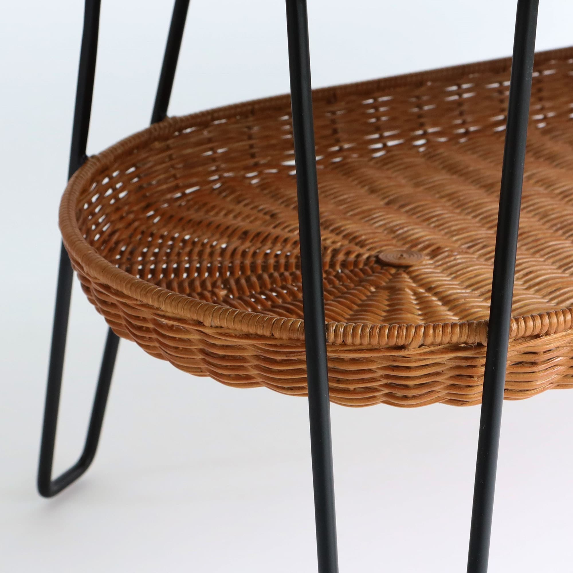 WALLABY LOW TABLE OVAL Black｜ローテーブル｜IDEE SHOP Online