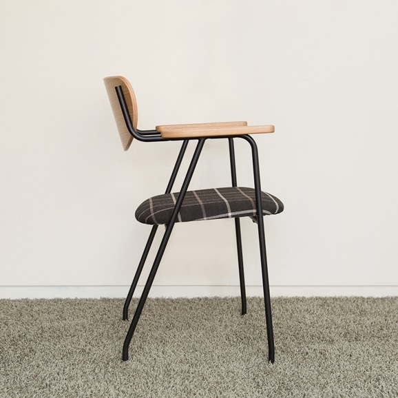 受注生産品】DJANGO ARM CHAIR Black｜リビング・ダイニングチェア