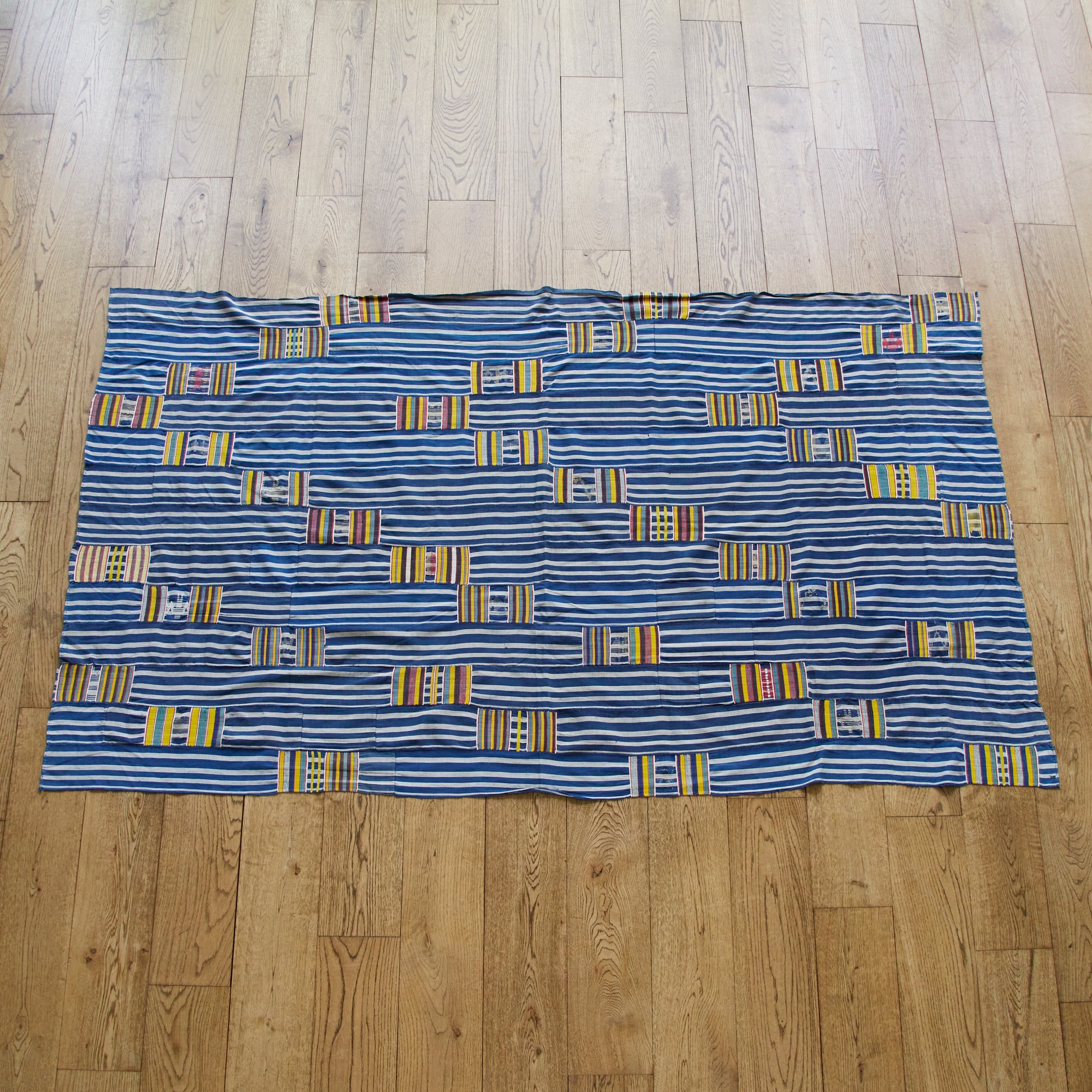 一点物】エヴェ族 クロス｜ラグ一覧｜IDEE SHOP Online