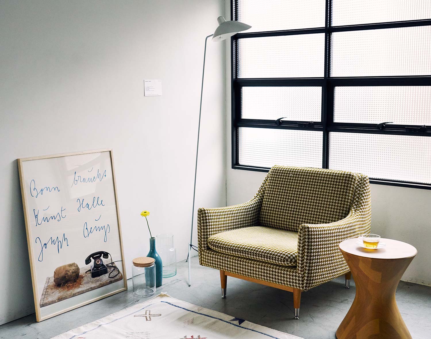 セルジュ・ムーユのフロアランプに限定カラーが登場 | NEWS | IDÉE