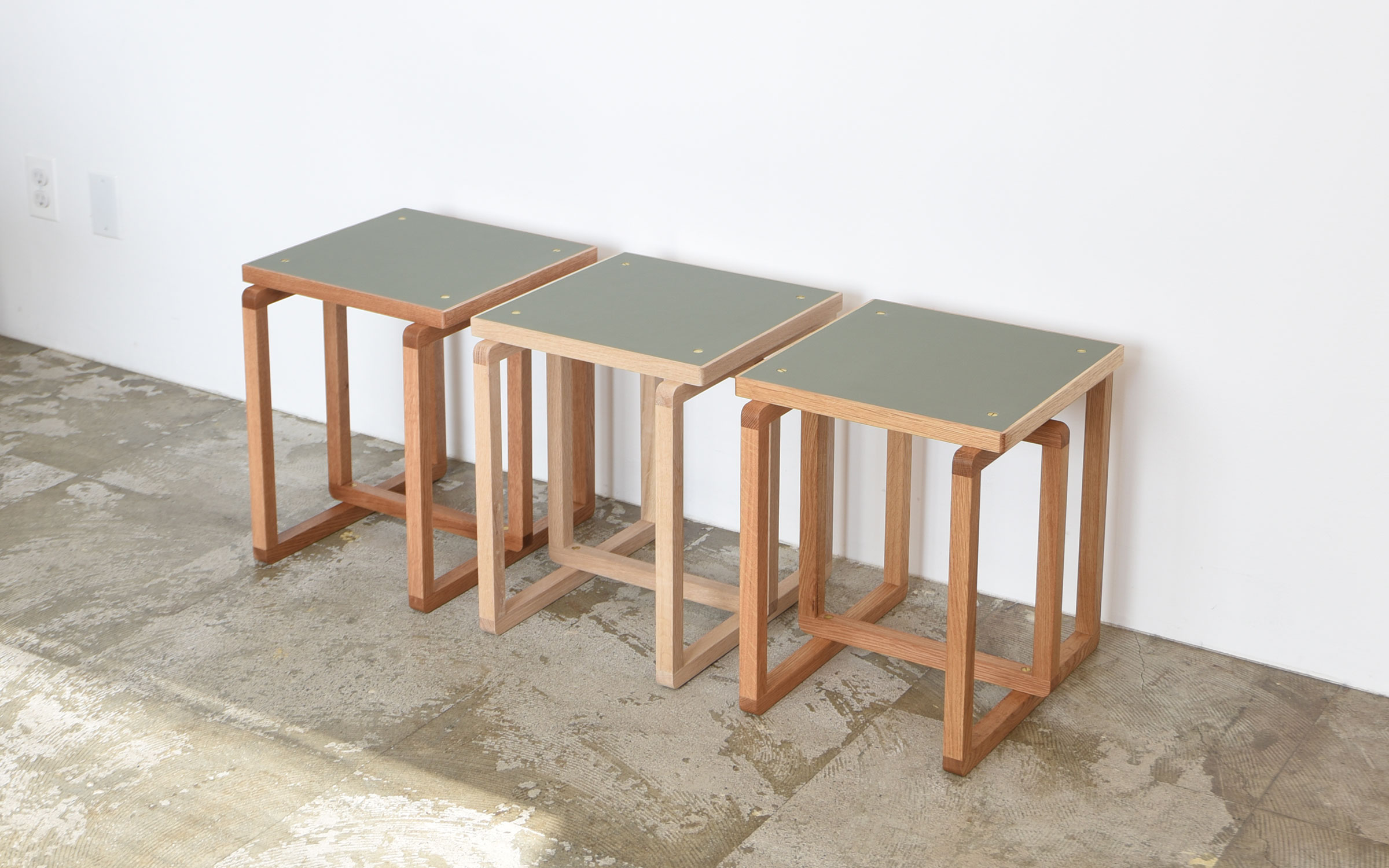 ihållande Original Side Table リノリウム サイドテーブル | ihallande