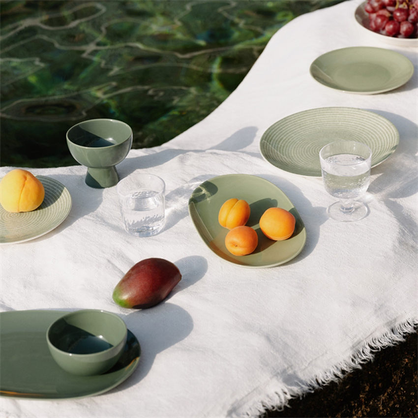 24h オーバルプレート 18x28cm セージグリーンiittala/Arabia|北欧食器