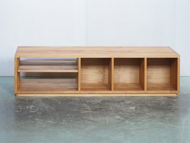 本棚を兼ねたテレビボード｜ikususu FURNITURE｜無垢材家具・オーダー