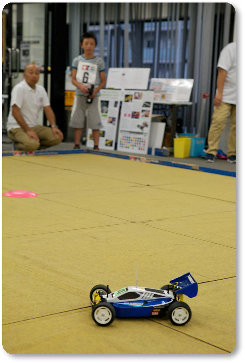 TT－02B ネオスコーチャー完成！/ タミヤRCスクール その2 / 家具マイ