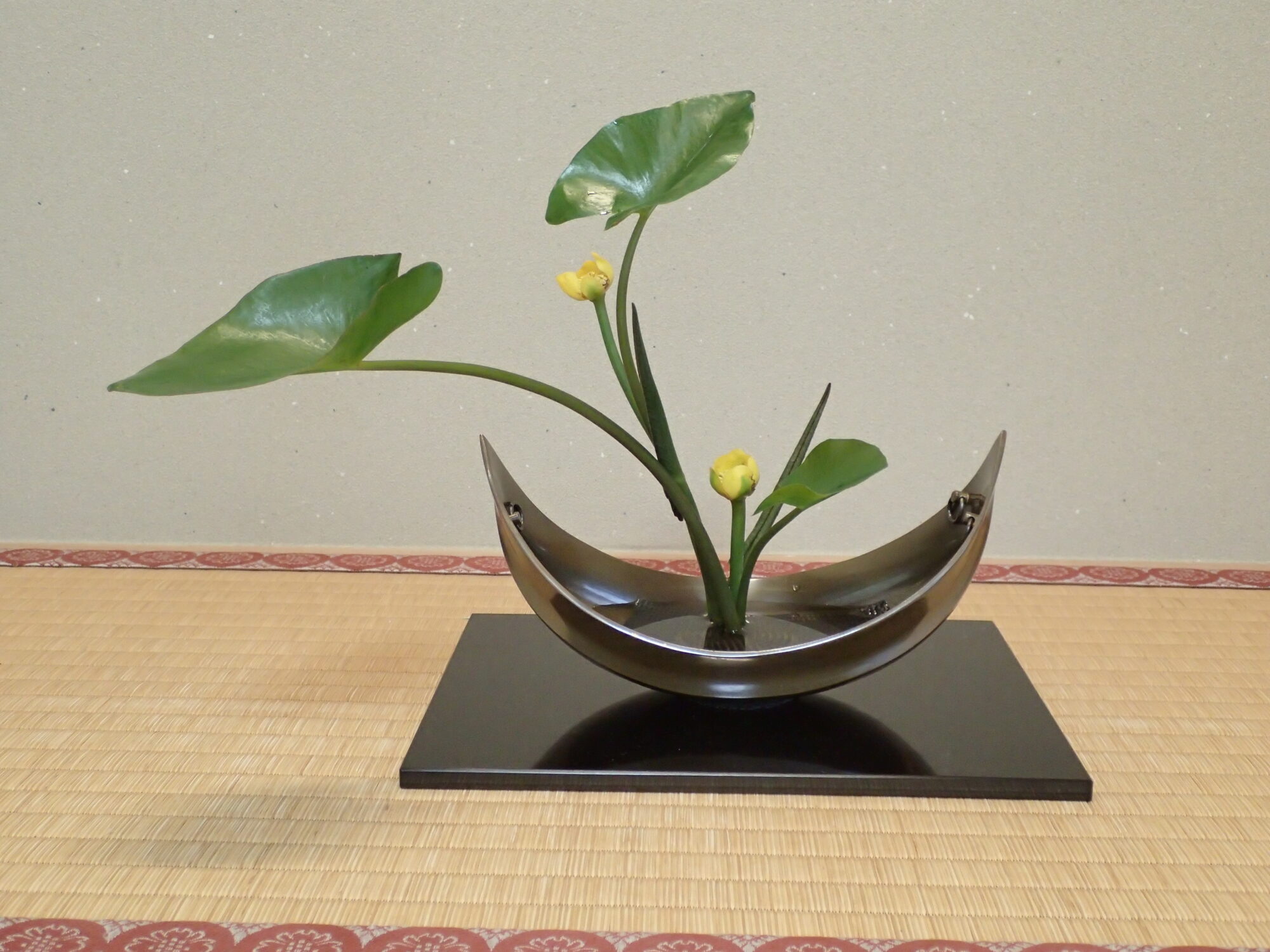 伝統的いけばな花材辞典 | いけばな古流理恩会