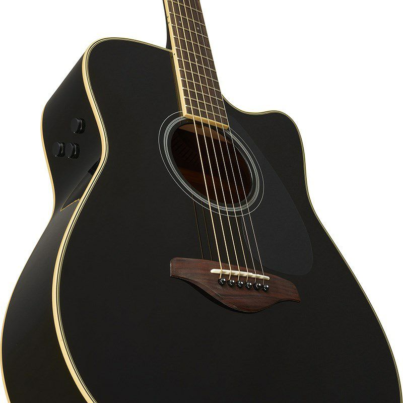 YAMAHA】大人気のトランス・アコースティック・ギターに、カッタウェイ