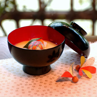 雑煮椀 総朱/黒内朱 木製 漆塗り 漆器の井助