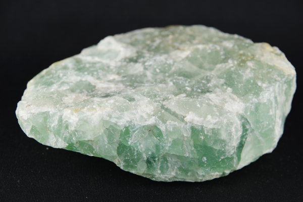 ソーダライト 原石 1．5kg 天然石販売 名取貴石 天然石原石鉱物