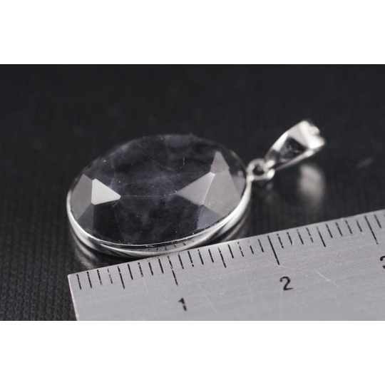 糸魚川翡翠ペンダントトップ販売 名取貴石 天然石原石鉱物結晶