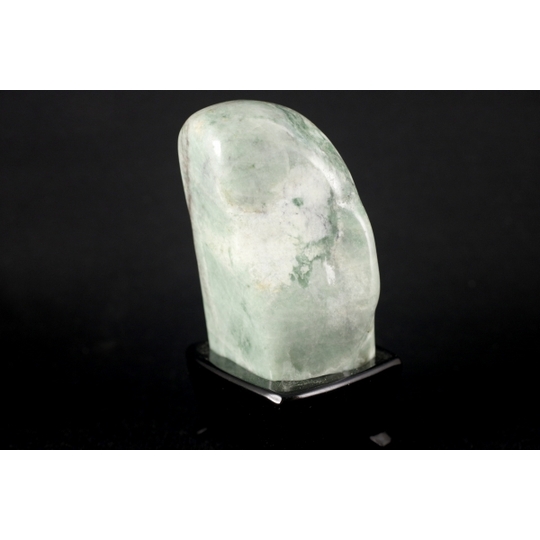 糸魚川産翡翠原石 磨き 279g 天然石販売 名取貴石 天然石原石鉱物