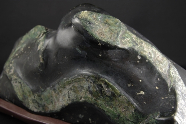 蛇紋石 3．8kg 鑑賞石 天然石販売 名取貴石 天然石・国産原石の