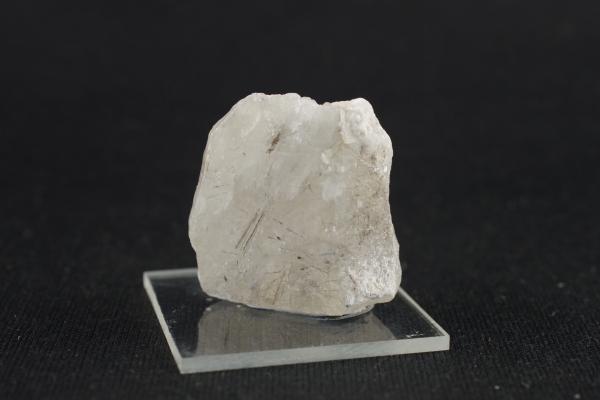 ソーダライト 原石 1．5kg 天然石販売 名取貴石 天然石原石鉱物