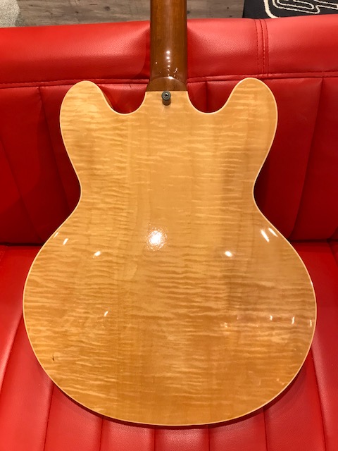 本日入荷のUsed Gibson Guitar『2004年製 Memphis ES-335 Dot Figured