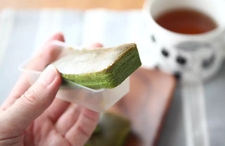 宇治抹茶チーズケーキ みどりの散歩道 単品 § 常温で持ち運び可能 焼き