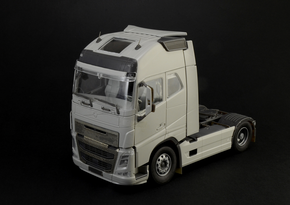 ITALERI - Volvo FH16 Globetrotter XL 1:24 scale - preview
