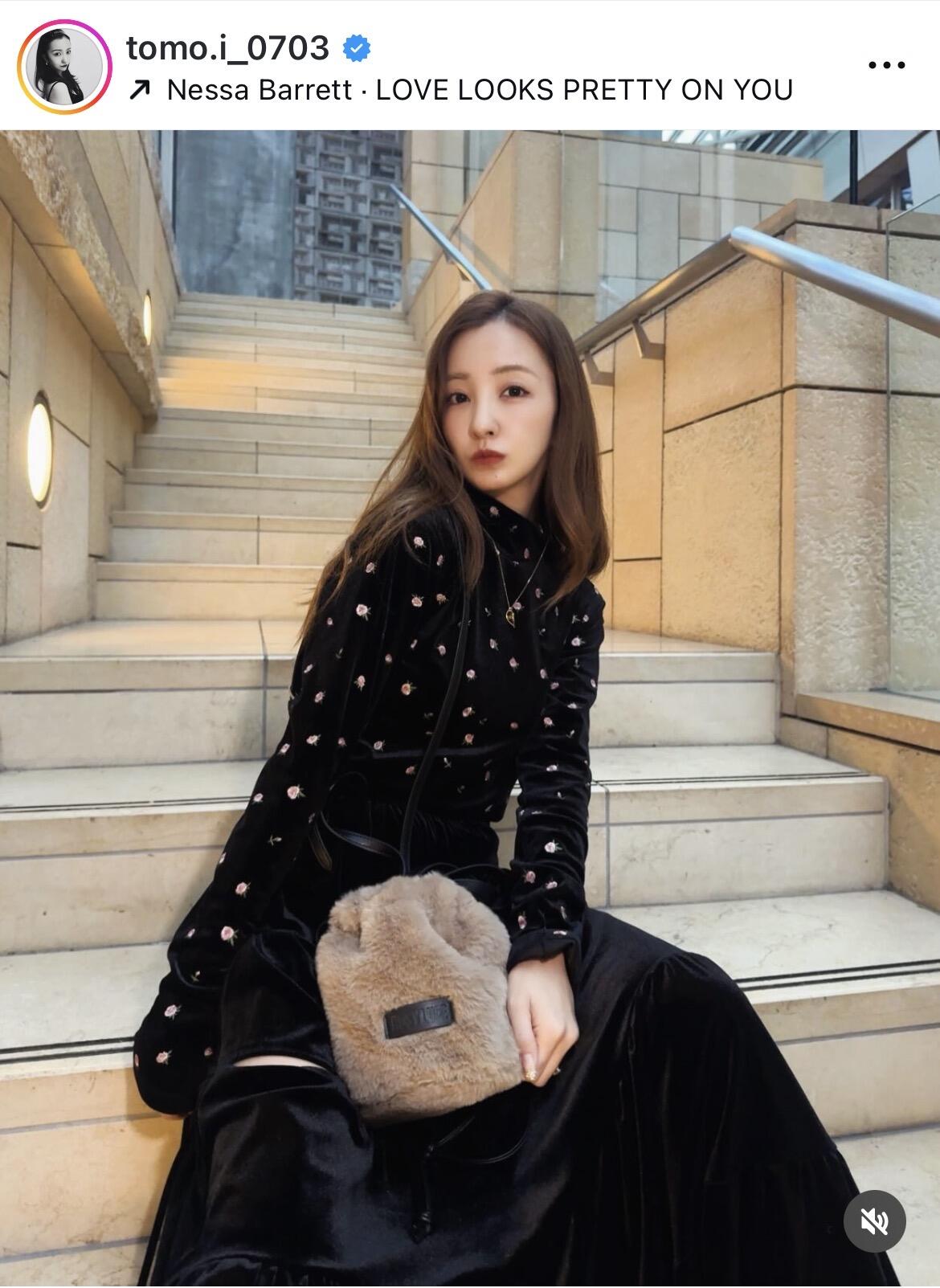 AKB48 BLT 2010 板野友美 新春晴れ着 紅 黒 生写真 2セット AKB48 BLT