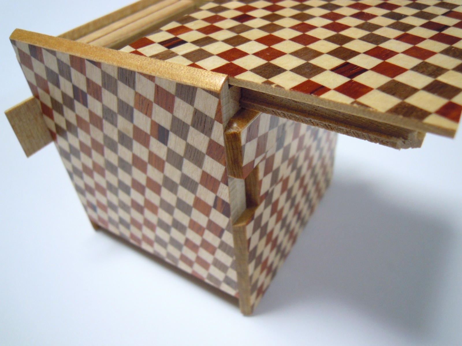 14 steps Ichimatsu 3 sun Cube Japanese puzzle box Himitsu-bako