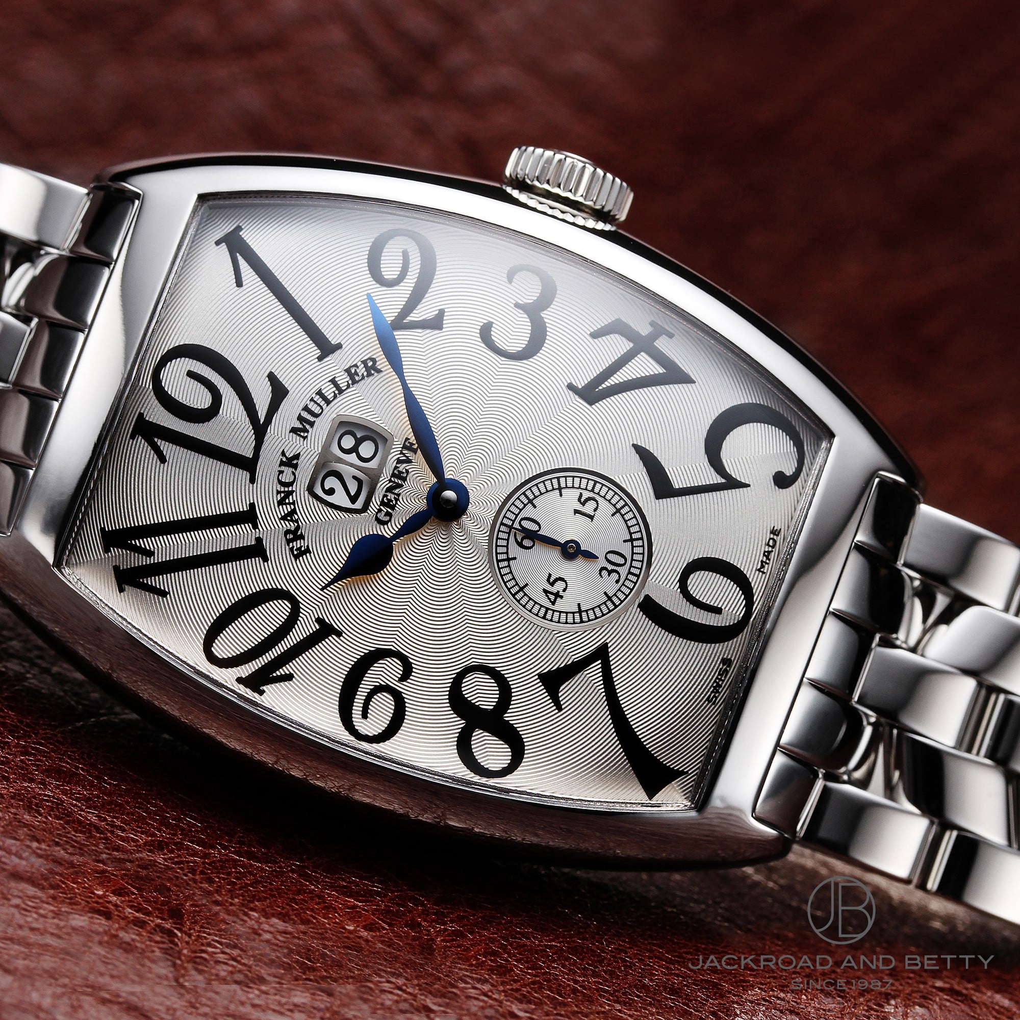 トノウ カーベックス グランギシェ[6850S6GG] Tonneau Curvex Grand