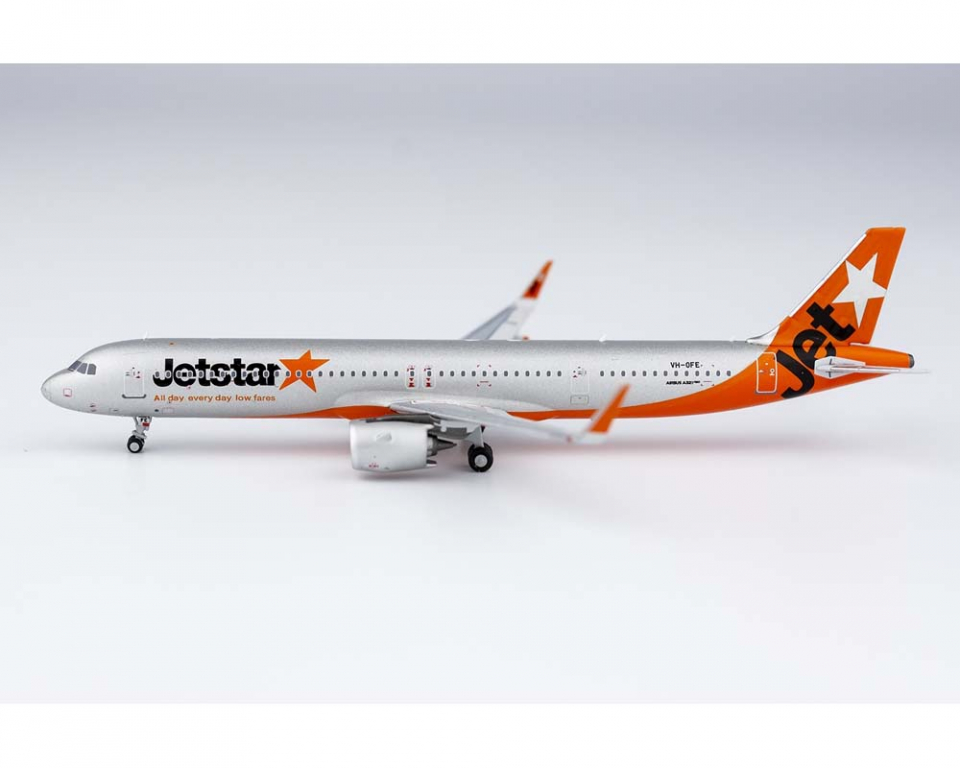 www.JetCollector.com: Jetstar A321neo VH-OFE 1:400 Scale NG13051