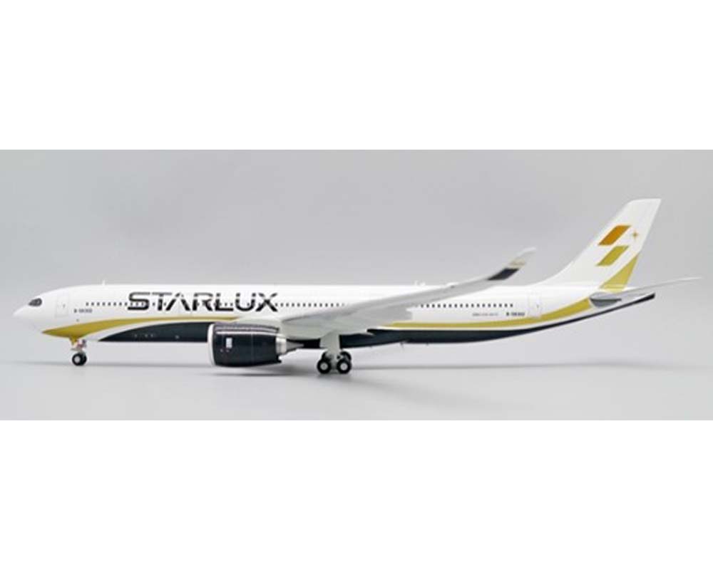 www.JetCollector.com: Starlux Airlines A330-900neo B-58302 1:200