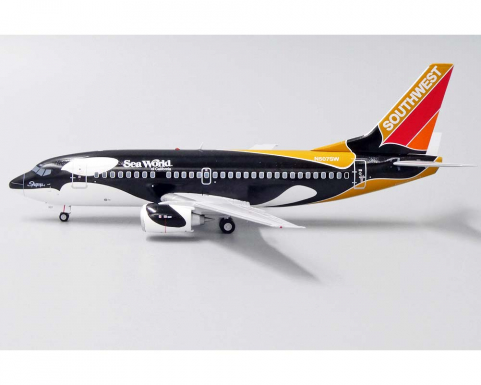 www.JetCollector.com: Southwest B737-500 Sea World of California