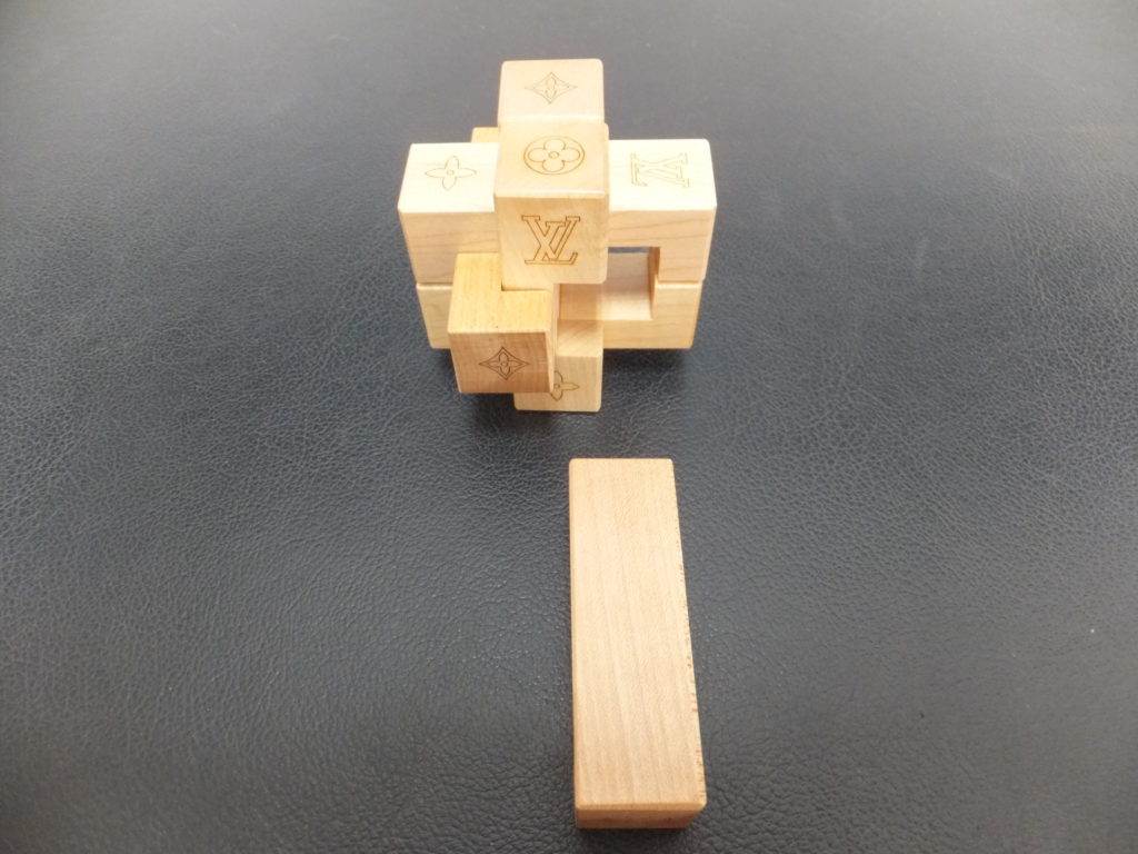 ルイヴィトン ウッドパズル パテキ 組み立て方｜買取本舗ジュエル