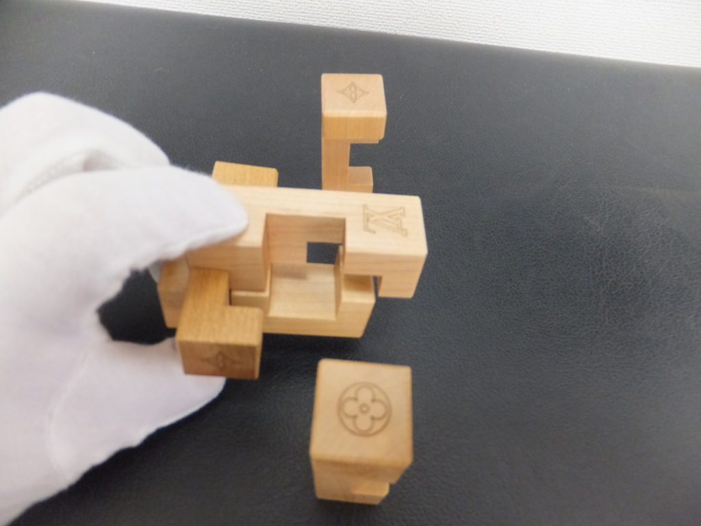 ルイヴィトン ウッドパズル パテキ 組み立て方｜買取本舗ジュエル