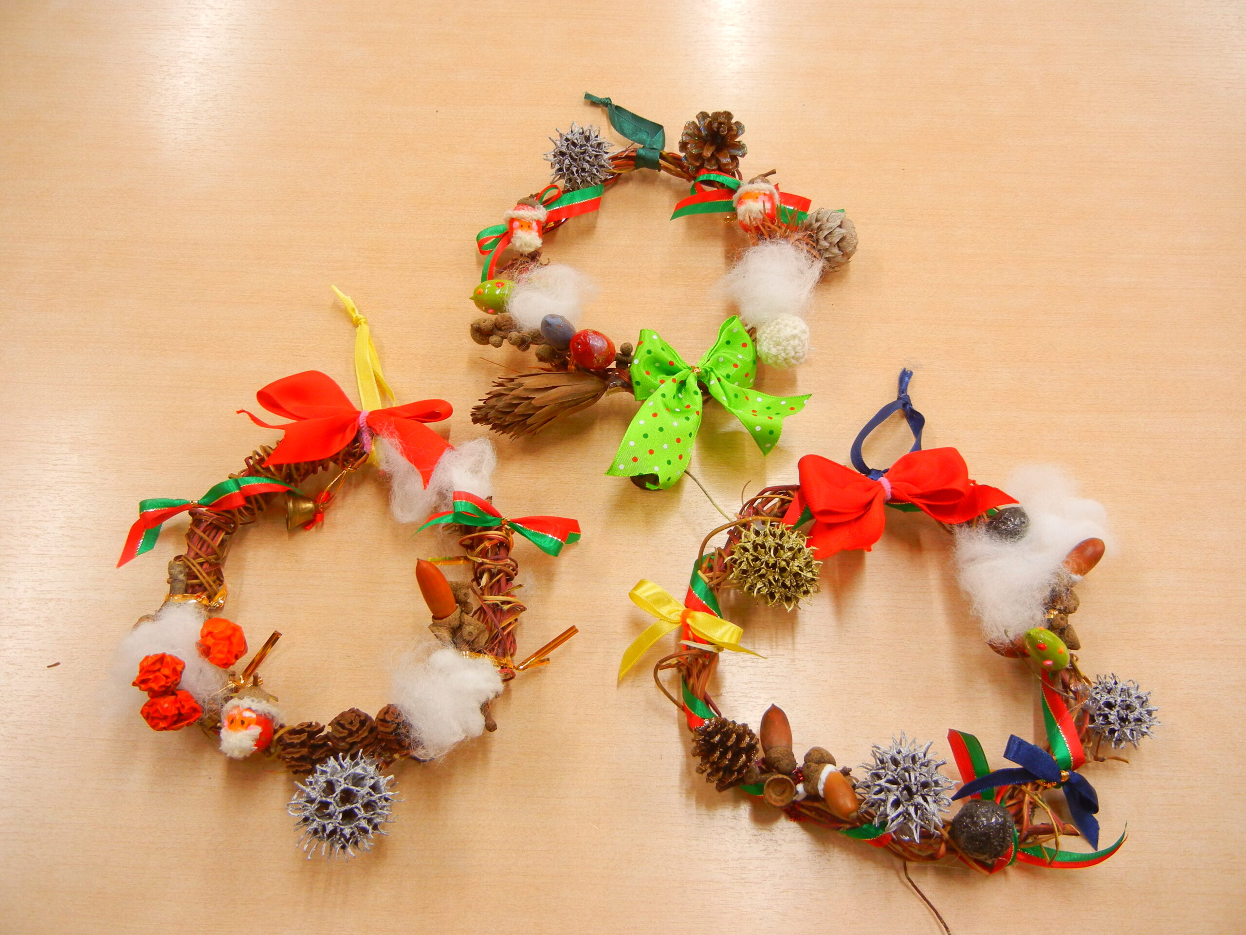 リース作り | 九重荘/第二九重荘 | 社会福祉法人 慈悲庵