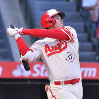 オールスターの試合前、スーツ…：投打「二刀流」大谷翔平 2023年