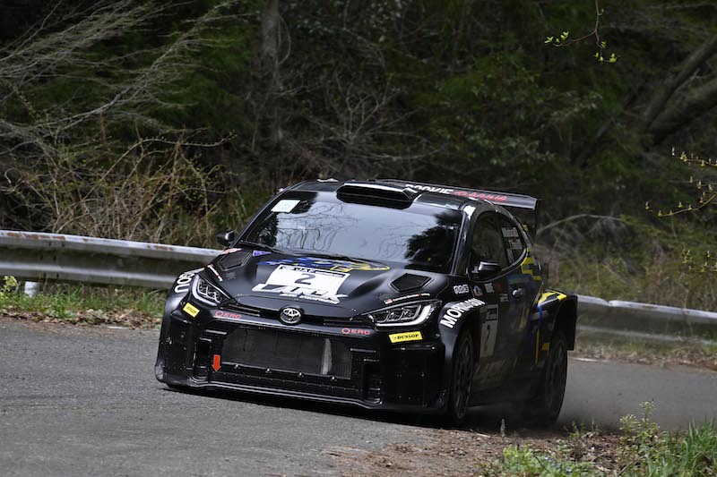 ツール・ド・九州2025 in 唐津 – GRヤリス ラリー2の勝田範彦／保井