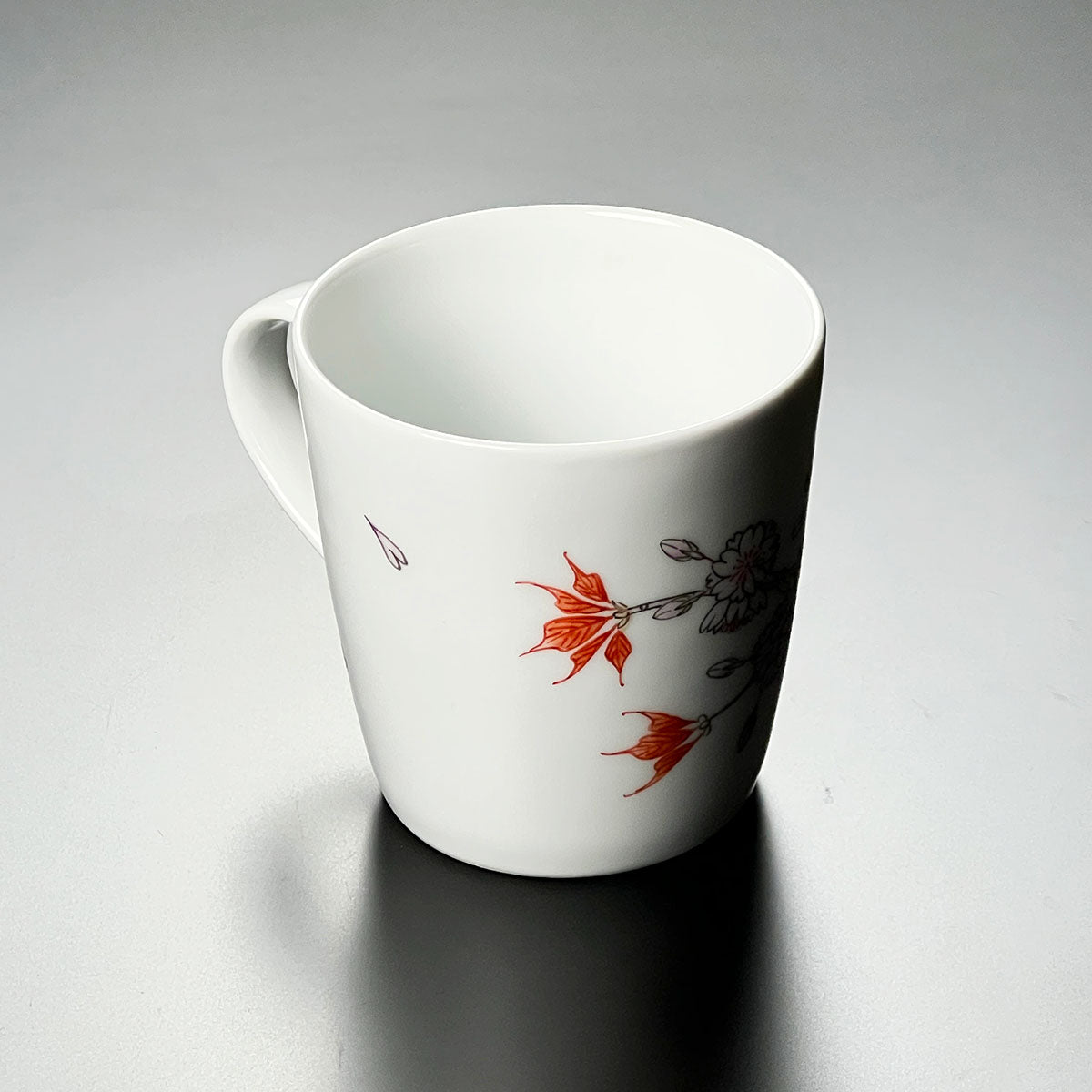 特別企画】有田焼 マグカップ 色絵桜図 - 2025年最新作 -