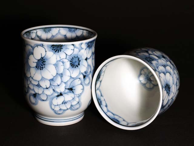 有田焼】夫婦湯呑 染付王冠桜 - JTOPIA