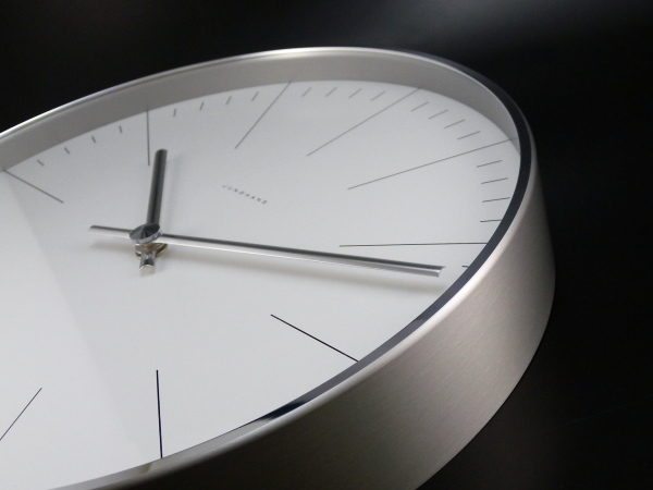 マックスビル by ユンハンス【maxbill by JUNGHANS】ウォールクロック