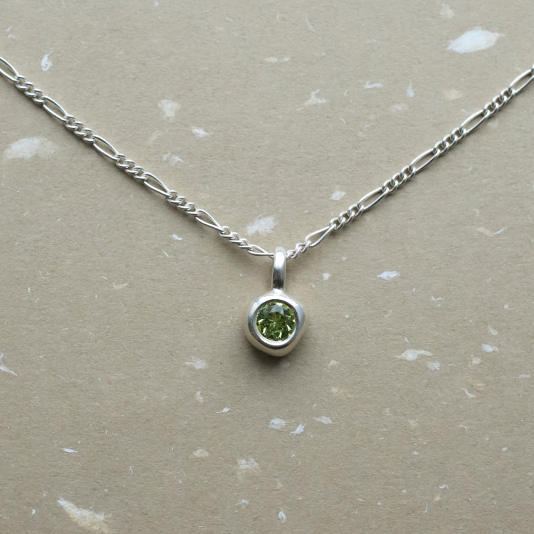 ディッパーチャーム SV (ペリドット)