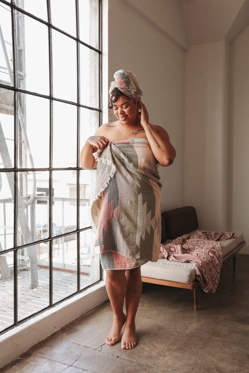 Dalga Speckled | Luxury Cotton Handwoven Turkish Towel in White