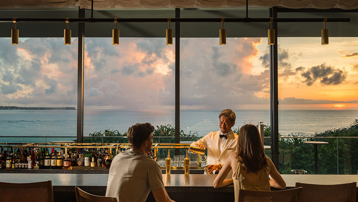 サンセットバー「スペクトラ」 | 天国の名にもっともふさわしい楽園へ