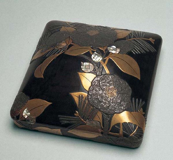 黒漆葡萄栗鼠図螺鈿箔絵小箱｜今後展示予定の日本・東洋のうるし