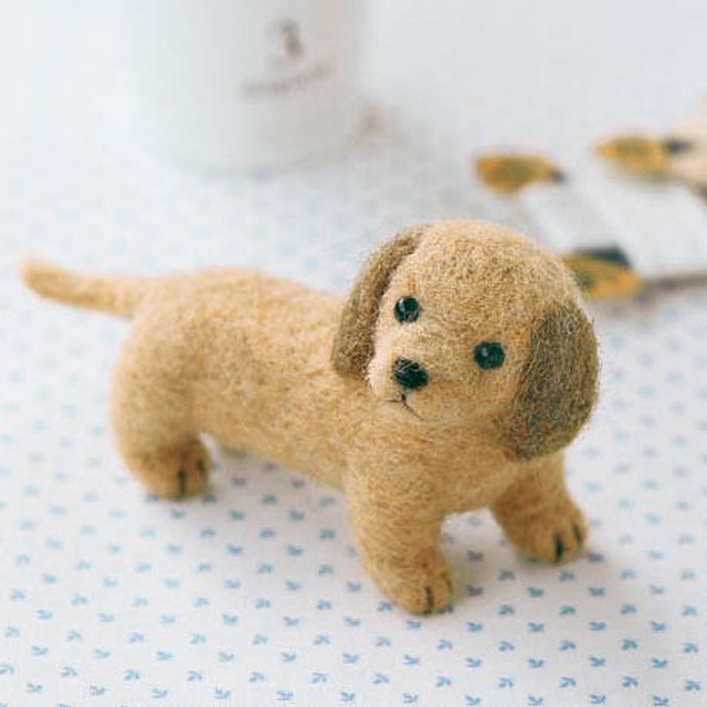 ニードルフェルトキット ふわふわ羊毛でつくる、フェルト犬＆フェルト