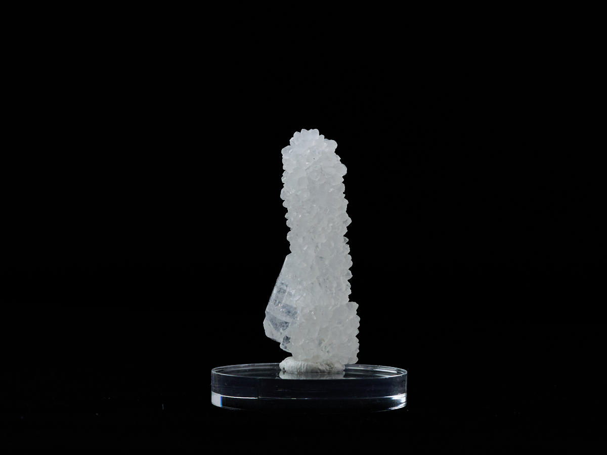 カルセドニー アポフィライト付（全面結晶）の共生鉱物［No.43