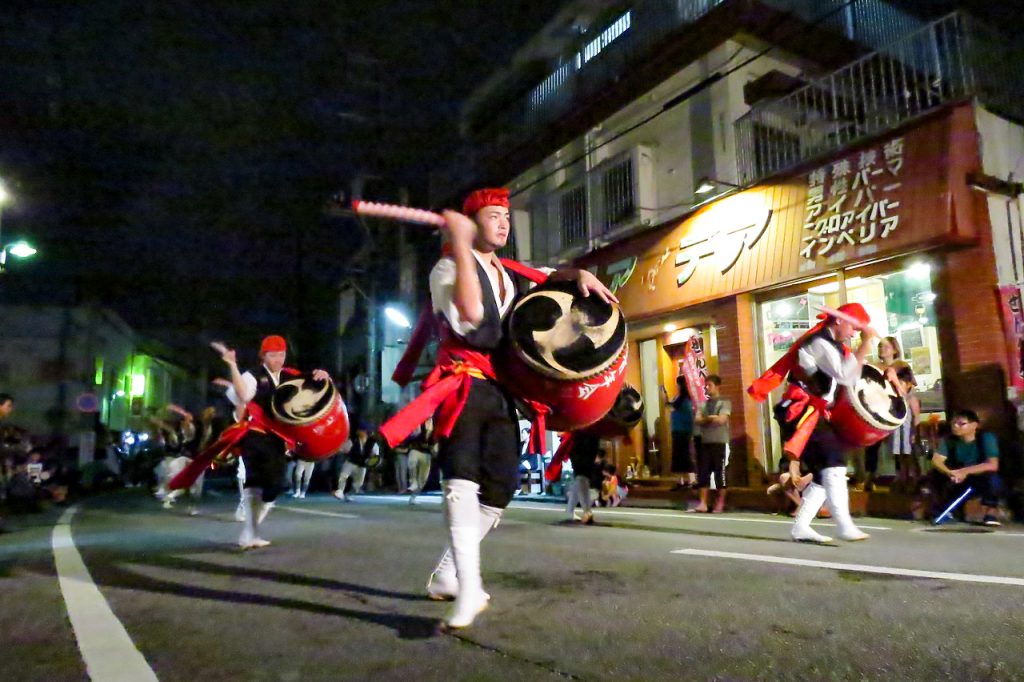 エイサー」の太鼓の音は沖縄県民の原動力。2023年の開催情報も紹介