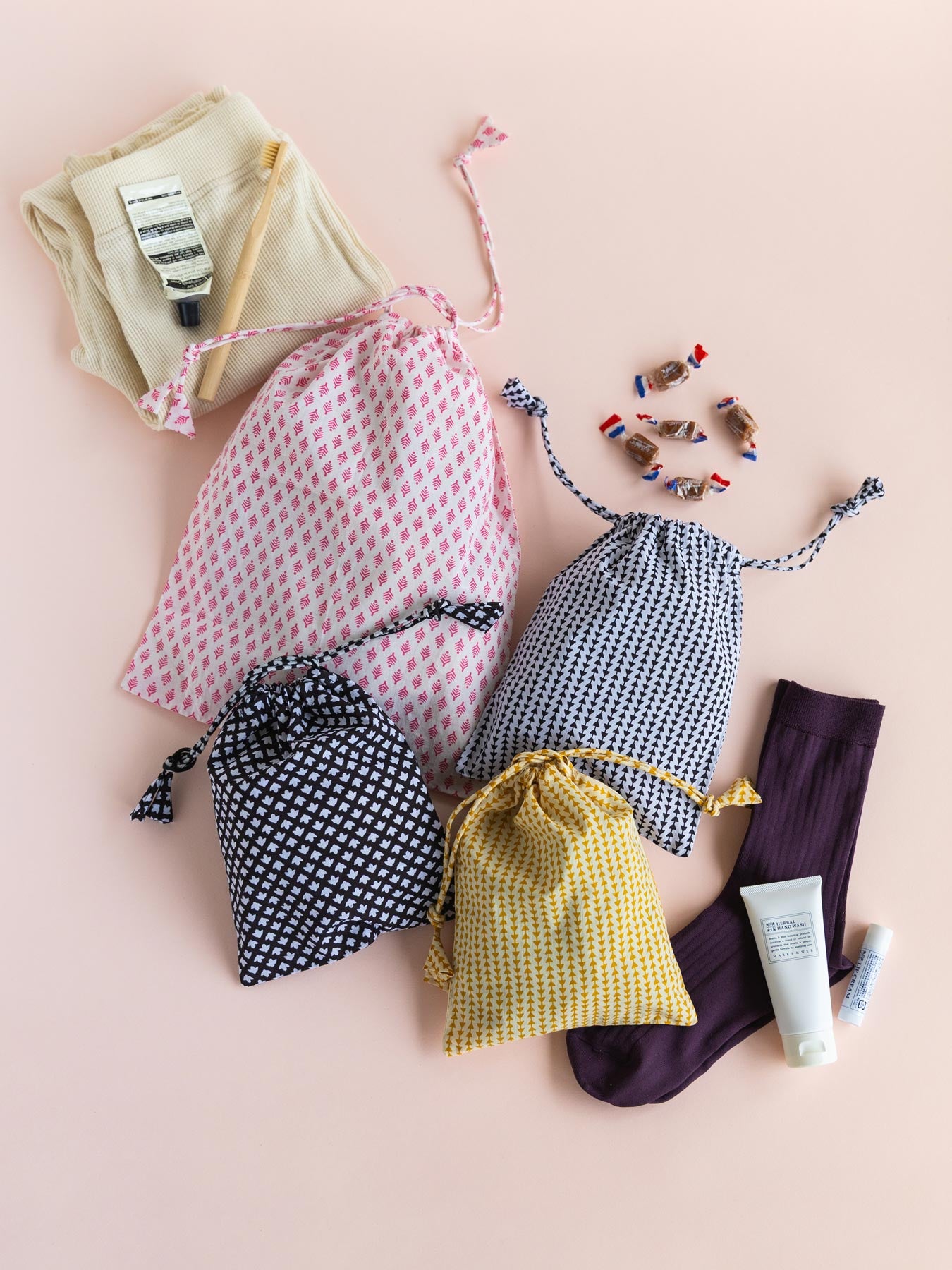 miiThaaii ドローストリングバッグ（2個セット）｜ポーチ｜オルネ ド