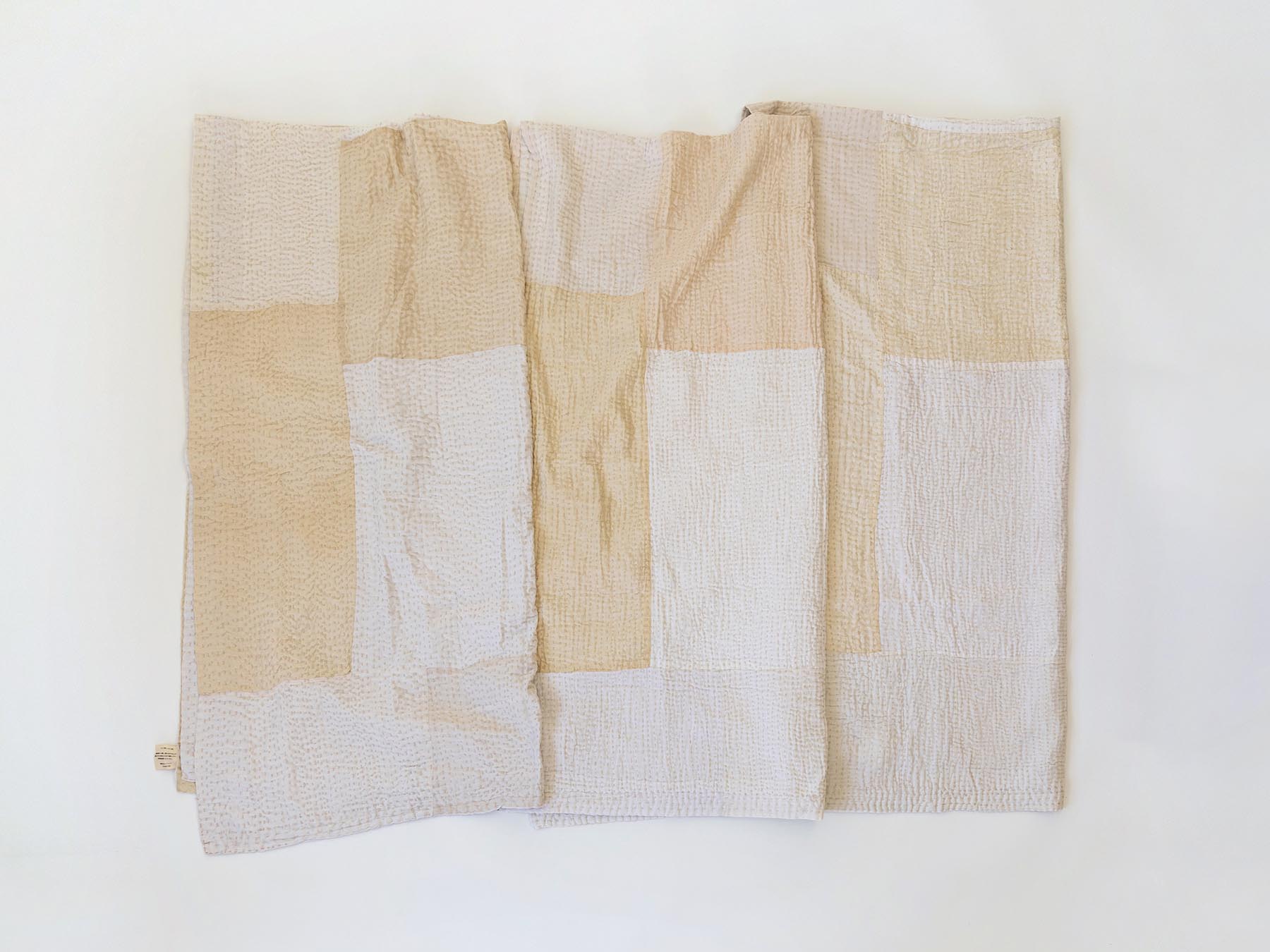 オリジナル・パッチワークカンタ マルチカバー／ホワイト｜マルチ