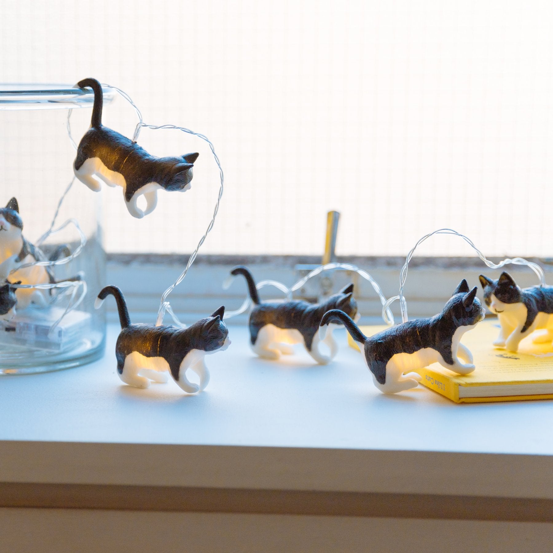 LUMO Cat Garland（猫のLEDガーランド）｜ガーランド・オーナメント