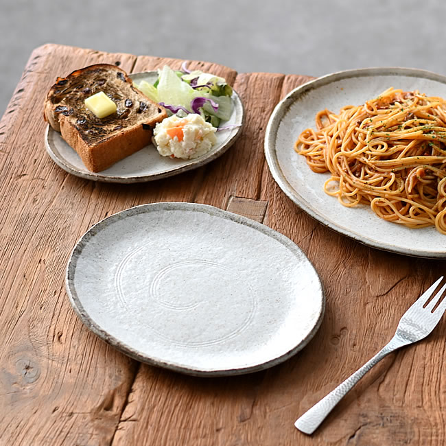 利休白茶 楕円皿 | ゼネラルストア オルネ